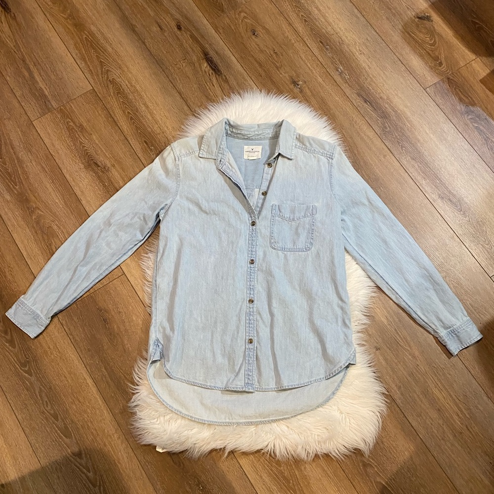 Women’s Blue Denim Look Button Down Long Sleeve Boyfriend Fit Medium AE
